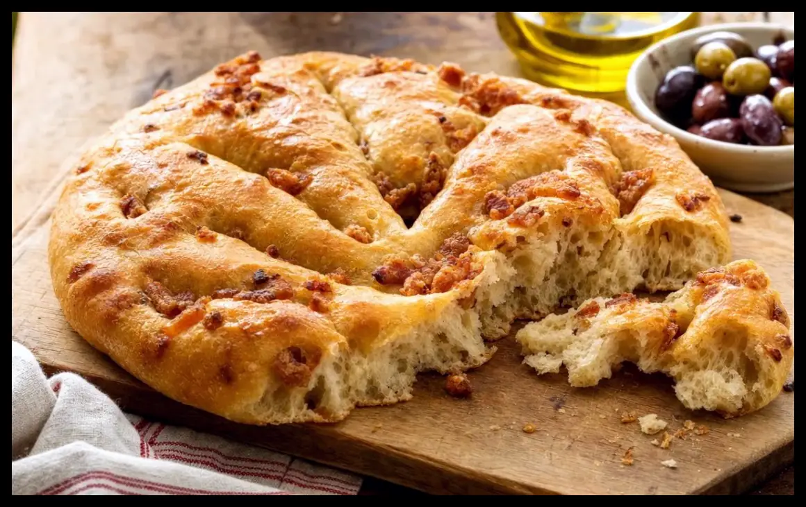 فواگاس با گوشت چرب خوک؛ شیرینی نمکی محبوب منطقه گارد فرانسه