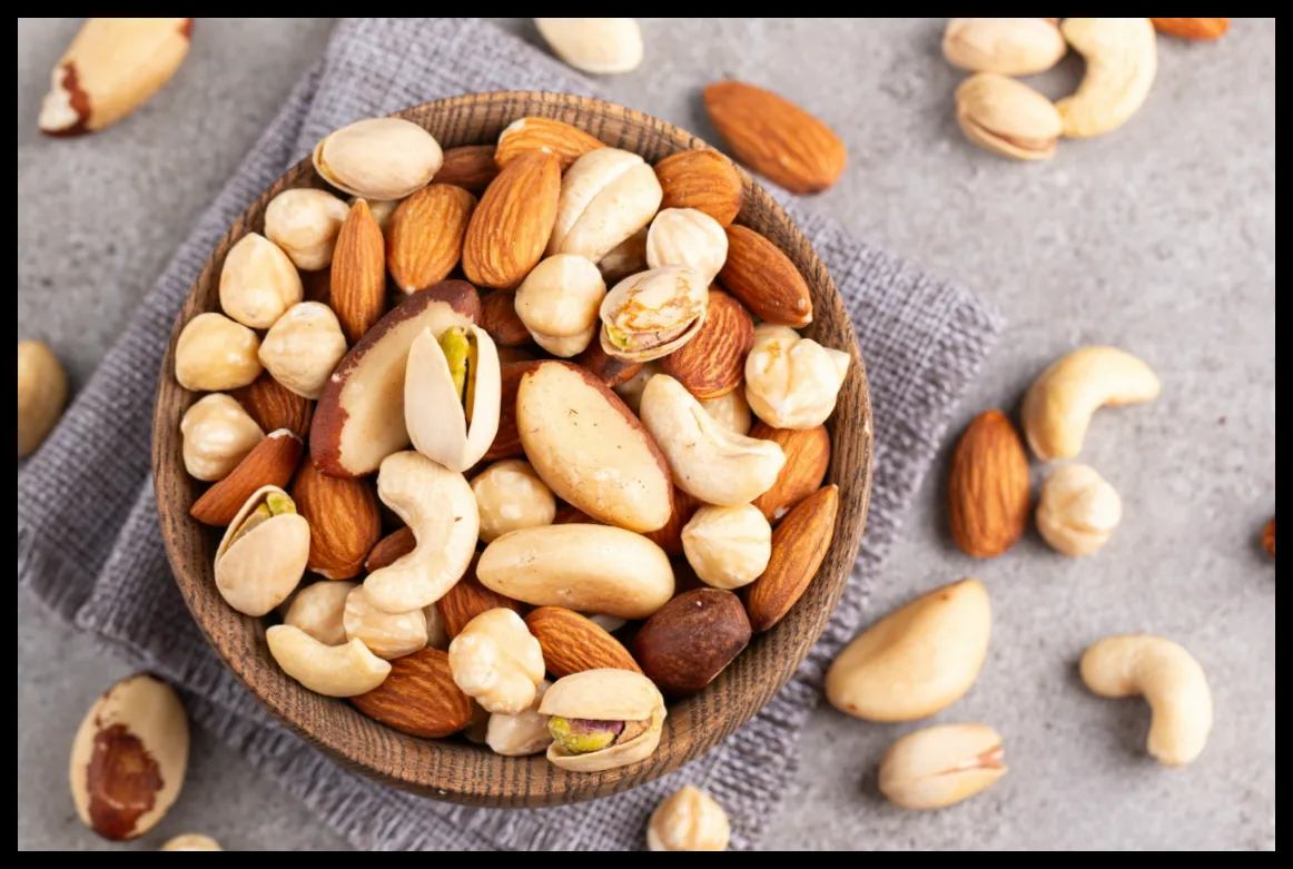 ۳ میوه خشک با پروتئین بیشتر از تخممرغ که توسط متخصص تغذیه توصیه شدهاند