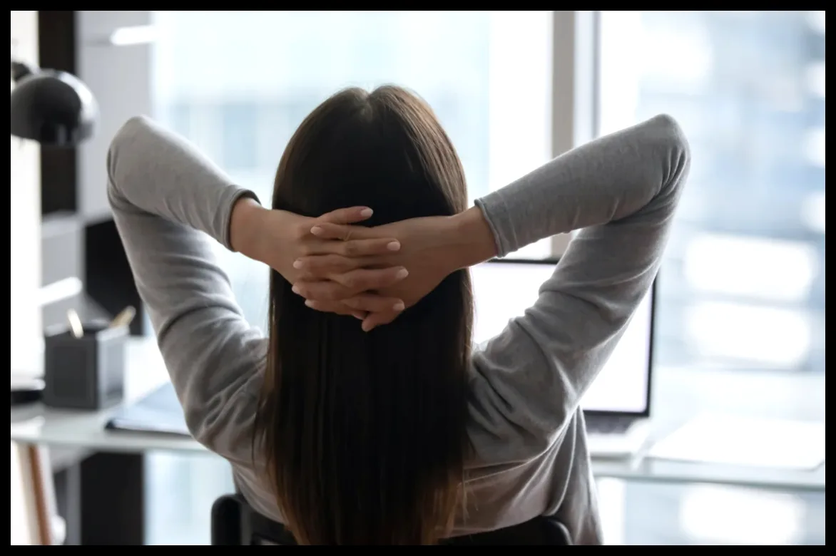 تاثیر شگفتانگیز استراحتهای کوتاه ۲ تا ۵ دقیقهای بر انرژی و تمرکز در محل کار